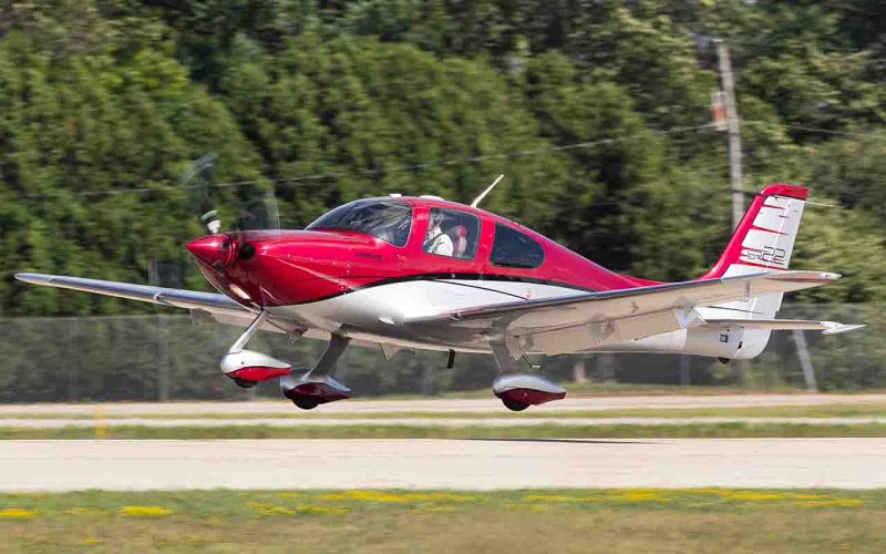 Cirrus SR22-min