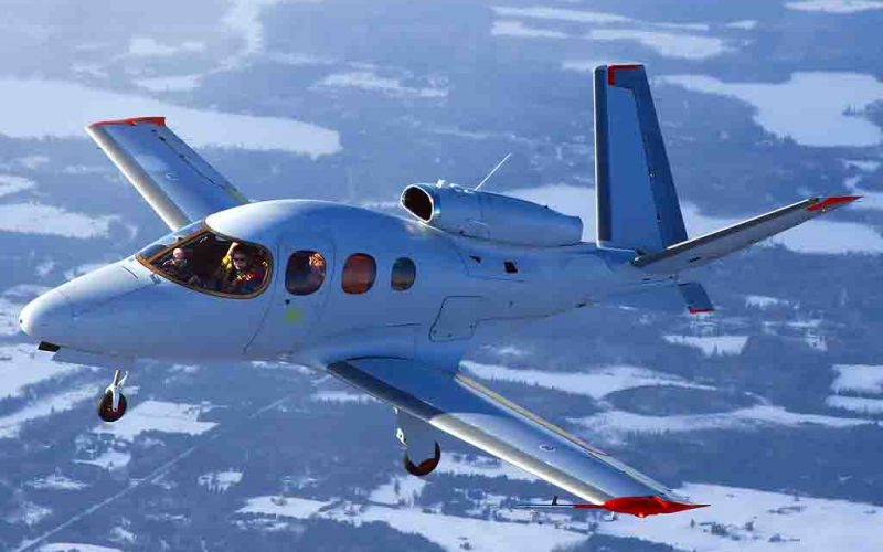 Cirrus Vision SF50-min